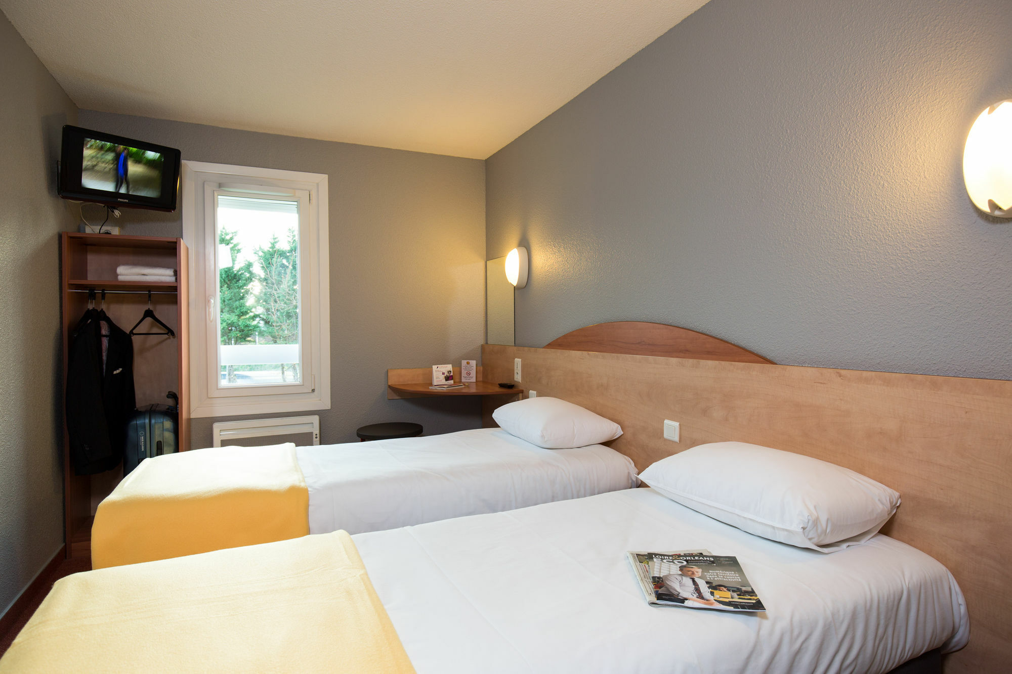 Kyriad Direct Orleans - La Chapelle St Mesmin Εξωτερικό φωτογραφία
